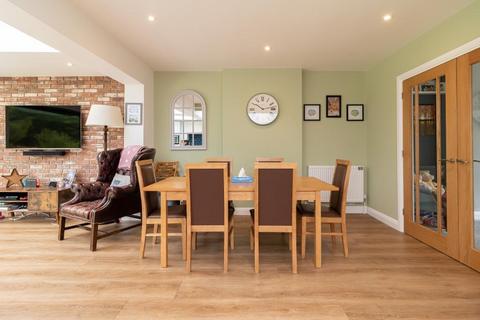 23 Beverley Road, Whyteleafe, CR3 0DW