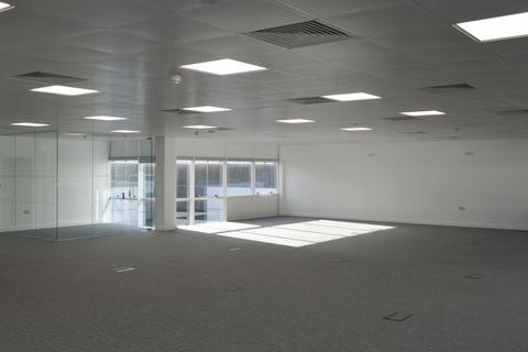 Office to rent - Sunrise Parkway, Milton Keynes MK14