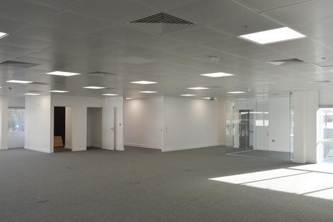 Office to rent - Sunrise Parkway, Milton Keynes MK14