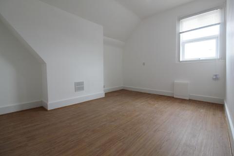 1 bedroom apartment to rent, London Road