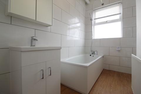 1 bedroom apartment to rent, London Road