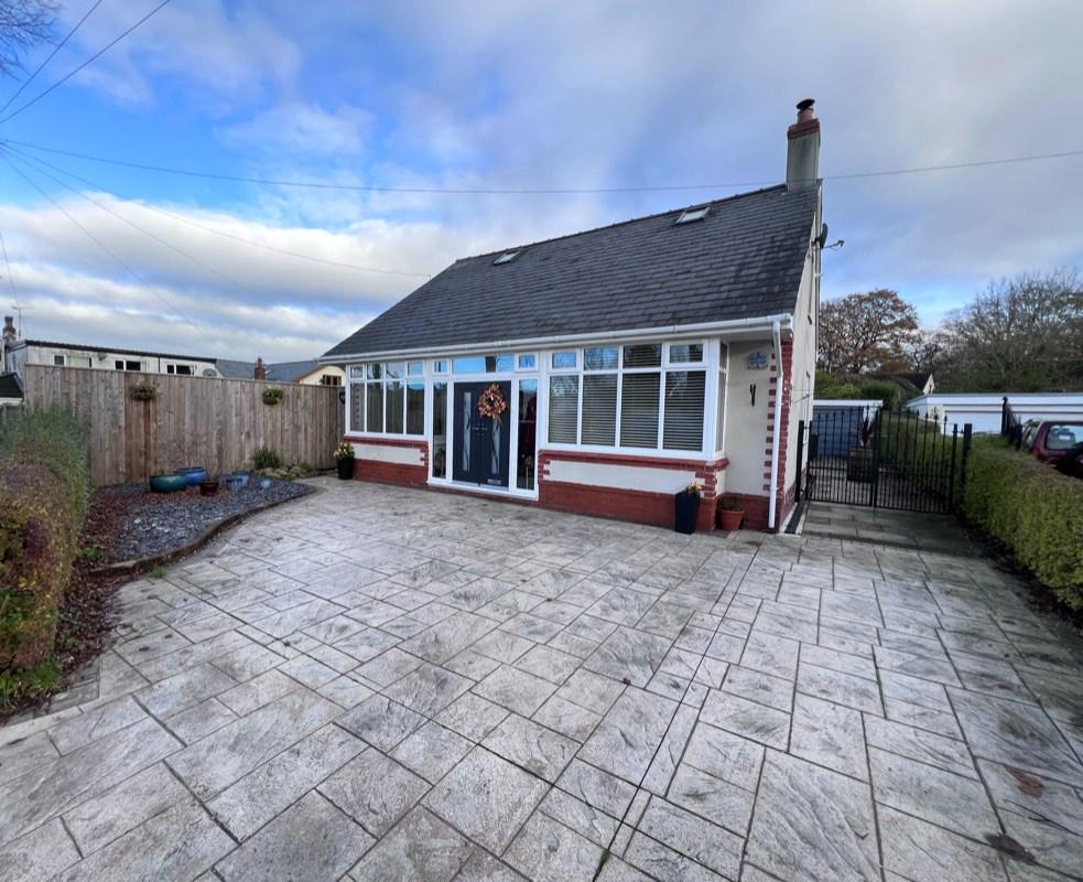 Tolsey Drive, Hutton, Preston, PR4 3 bed detached house for sale £460,000