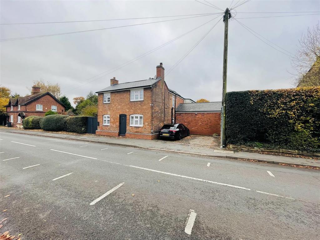Coventry Road, Coleshill, Birmingham 5 bed detached house for sale £