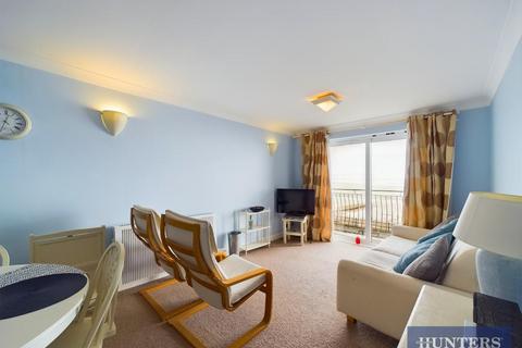 2 bedroom apartment for sale, North Marine Drive, Bridlington