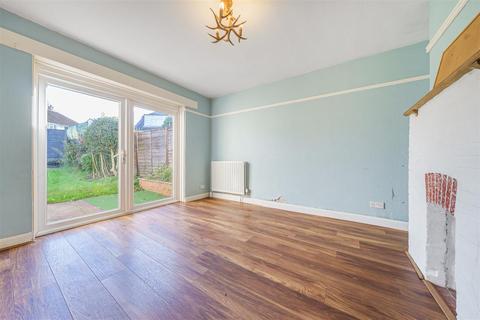 98 Rydes Hill Road, Guildford, GU2 9UG