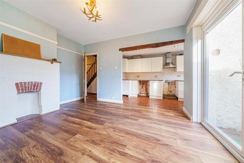 98 Rydes Hill Road, Guildford, GU2 9UG