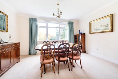 2 bedroom flat for sale - Buckingham Close, Guildford