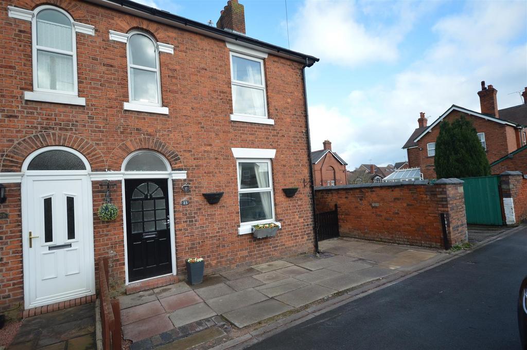 Bradwall Road, Sandbach 2 bed semidetached house £950 pcm (£219 pw)