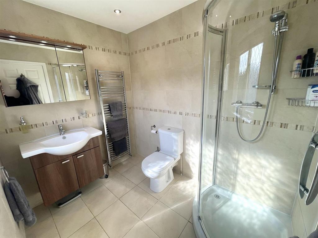 ENSUITE.jpg
