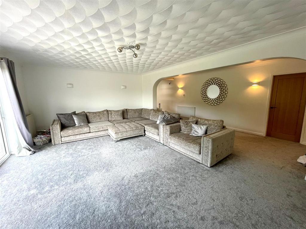 Lounge.jpg