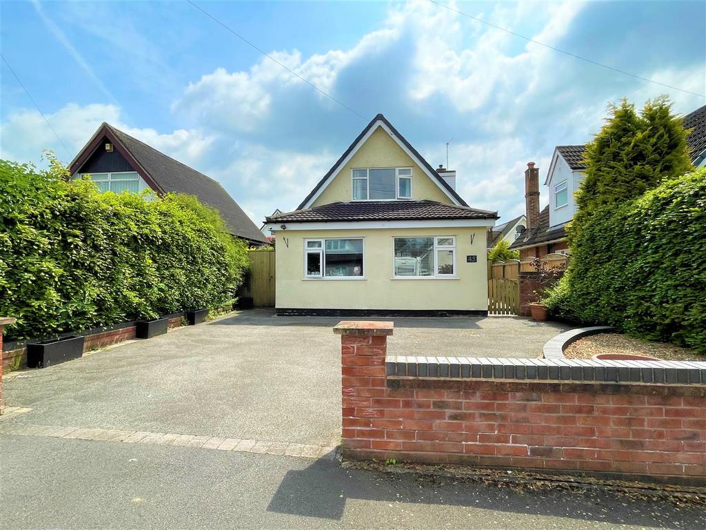 Bailey Crescent, Congleton 3 bed detached house £260,000