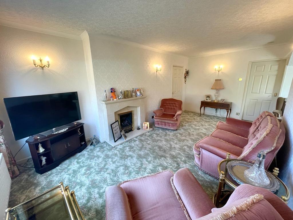 Lounge 2