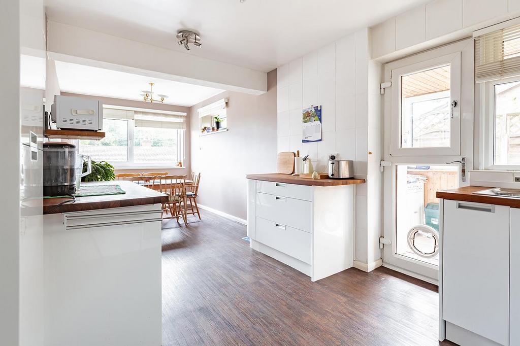 8 Hever Wood Road-LR16.jpg