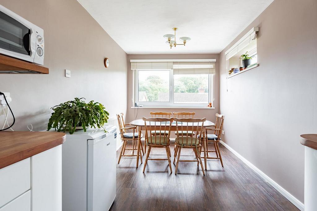 8 Hever Wood Road-LR14.jpg
