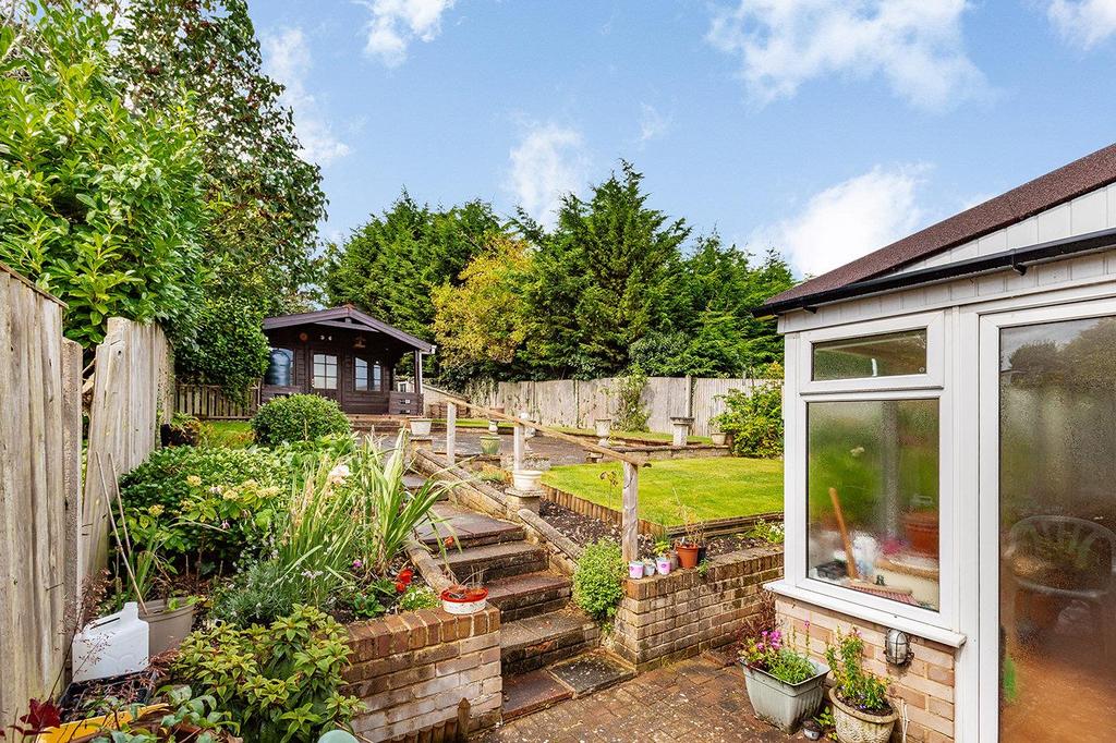 8 Hever Wood Road-LR7 (1).jpg