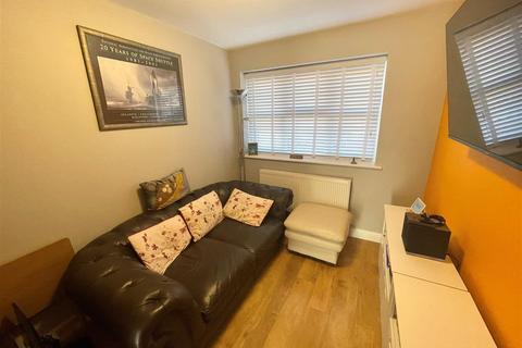 4 Browning Close, Ettiley Heath, Sandbach, CW11 3ZH
