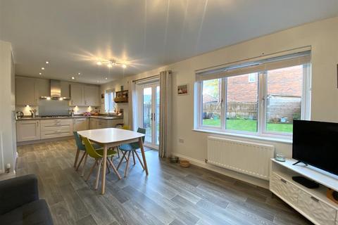15 Harebell Drive, Congleton, CW12 4FA