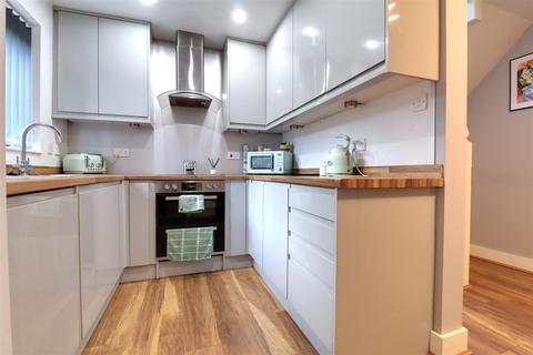 4 bedroom detached house for sale - Parkers Road, Crewe