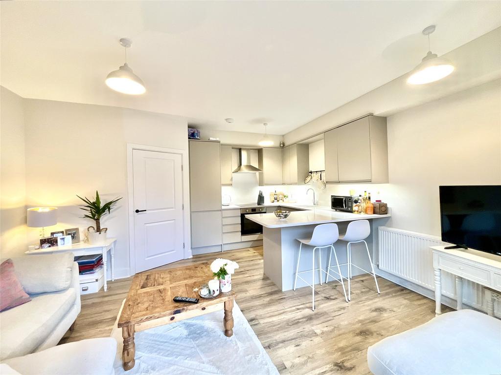 Lounge/Kitchen