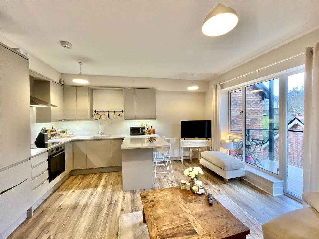 Lounge/Kitchen