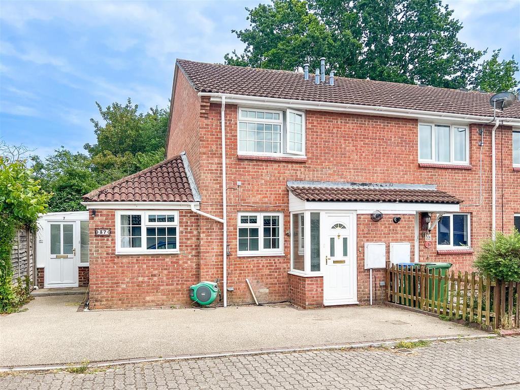 Wagtail Way, Portchester 3 bed end of terrace house for sale £325,000