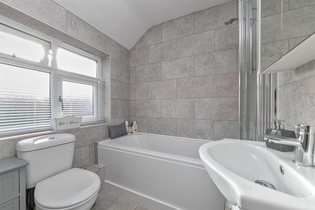 53 Whitehorse Lane-44.jpg