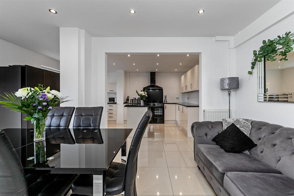 53 Whitehorse Lane-31.jpg