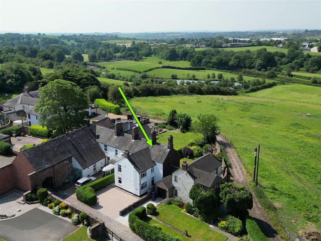 DJI 0049 crop-with-arrow.jpg