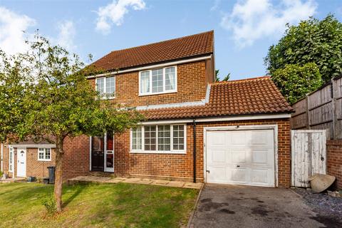4 bedroom detached house for sale, The Old Yews, Longfield DA3
