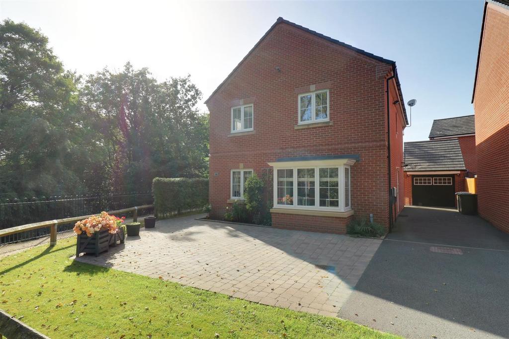 Goss Place, Alsager 4 bed detached house for sale £389,950