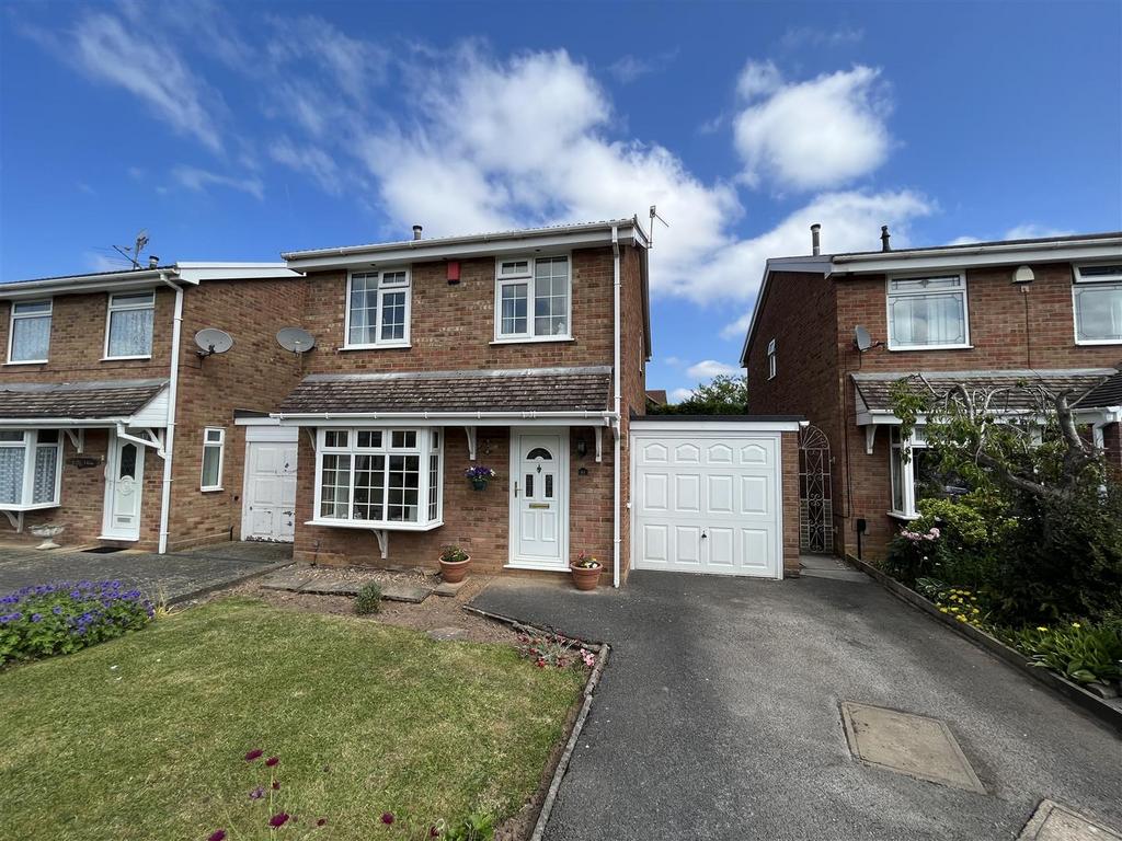 Pacific Road, Trentham 3 bed detached house for sale £230,000