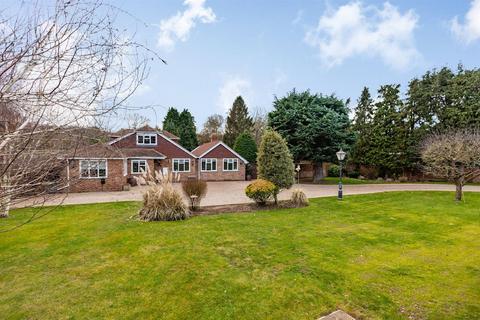 Bellevue Main Road, Longfield, DA3 7PW