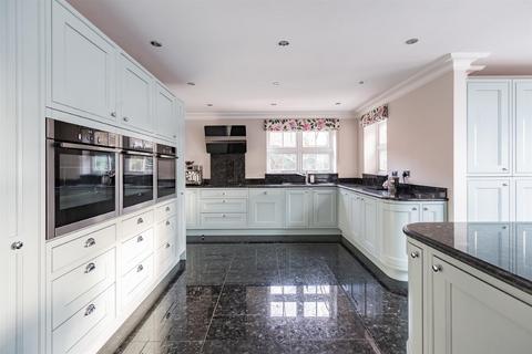 Bellevue Main Road, Longfield, DA3 7PW