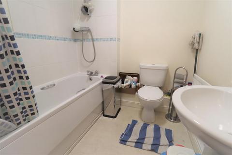 Flat 15, Worsdell House Blount Close, Crewe, CW1 3BF