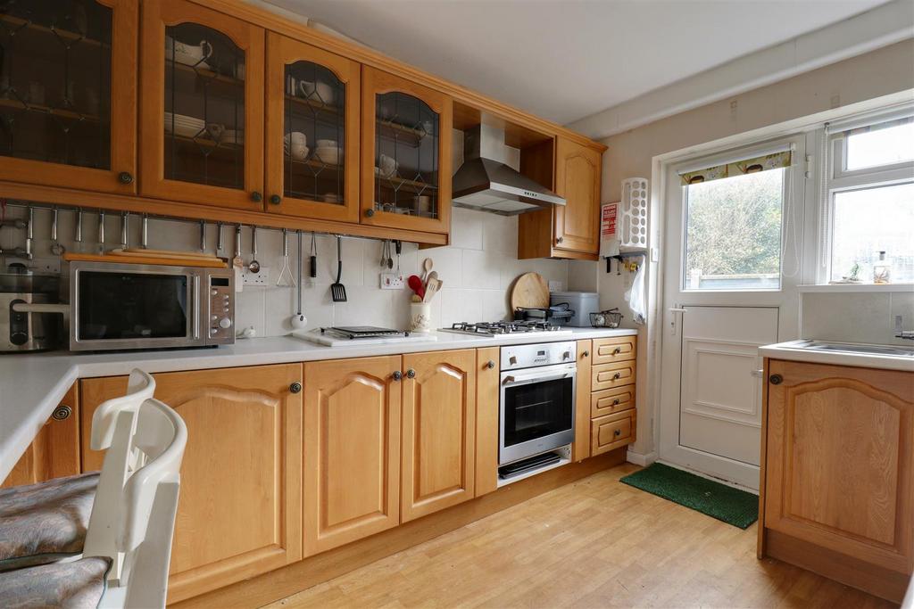 Sandbach Road North, Alsager 2 bed flat £150,000