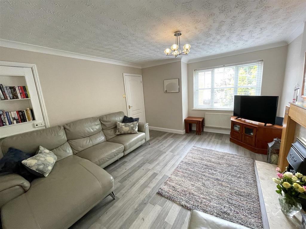 Marlowe Close, Ettiley Heath, Sandbach 4 bed detached house for sale