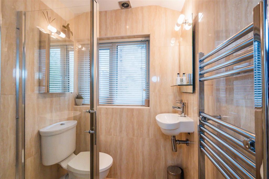 Bedroom 1 En Suite