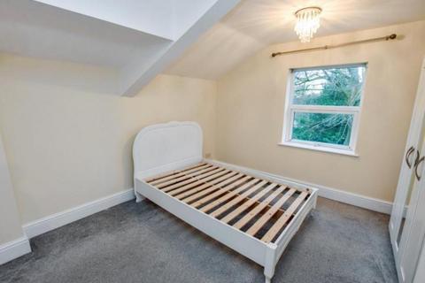 3 bedroom duplex for sale, The Mount, Altrincham