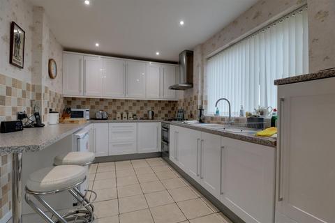 3 bedroom detached bungalow for sale, Sandbach Road, Church Lawton