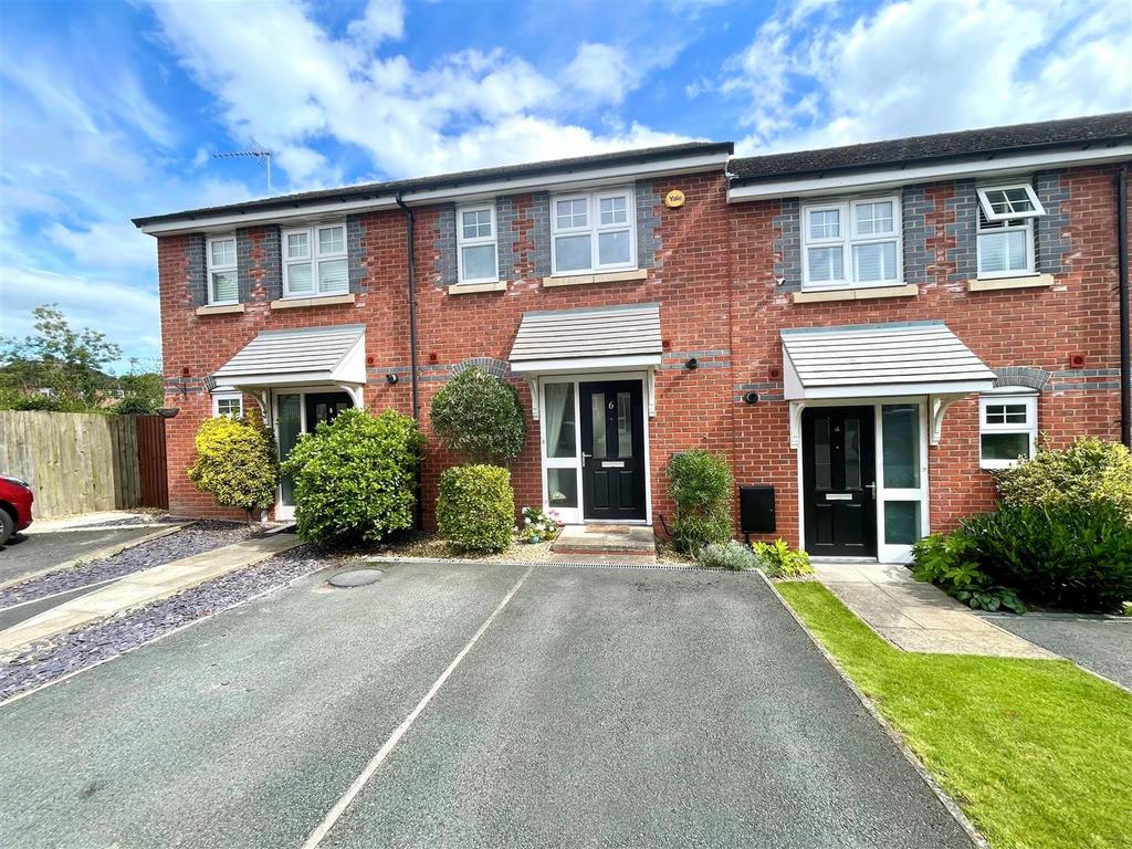 Hovey Close, Sandbach 2 bed terraced house for sale £129,950