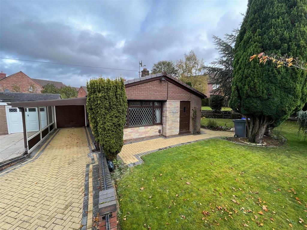 Balmoral Close, Hanford 2 bed detached bungalow for sale £245,000