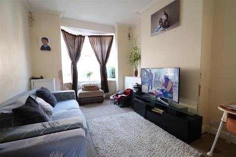 3 bedroom terraced house for sale - Walthall Street, Crewe