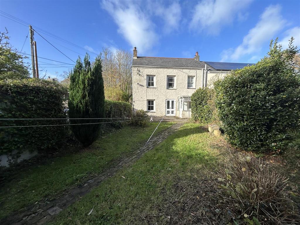 New Mills, Ladock. 4 bed semidetached house for sale £259,950