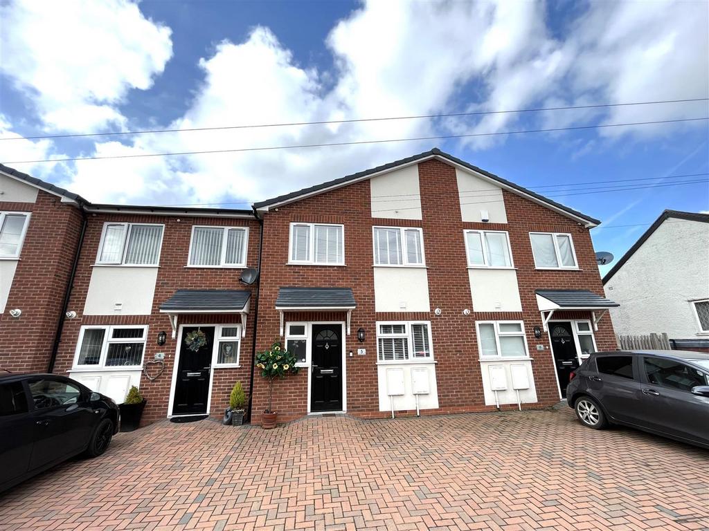 Stone Road, Hanford 3 bed townhouse for sale £192,500