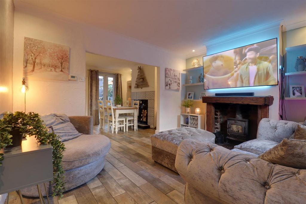 Lawton Road, Alsager 2 bed terraced house for sale £129,995