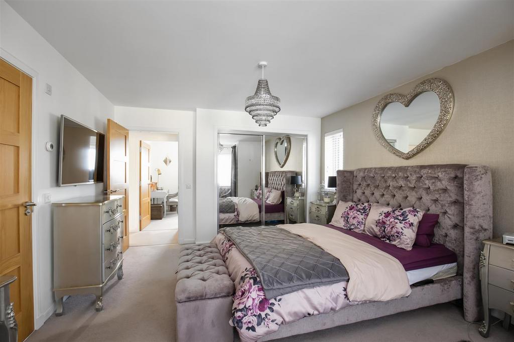 21 Hawthorn Park 22.jpg