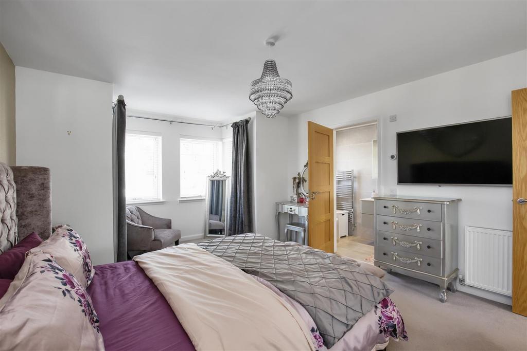 21 Hawthorn Park 23.jpg