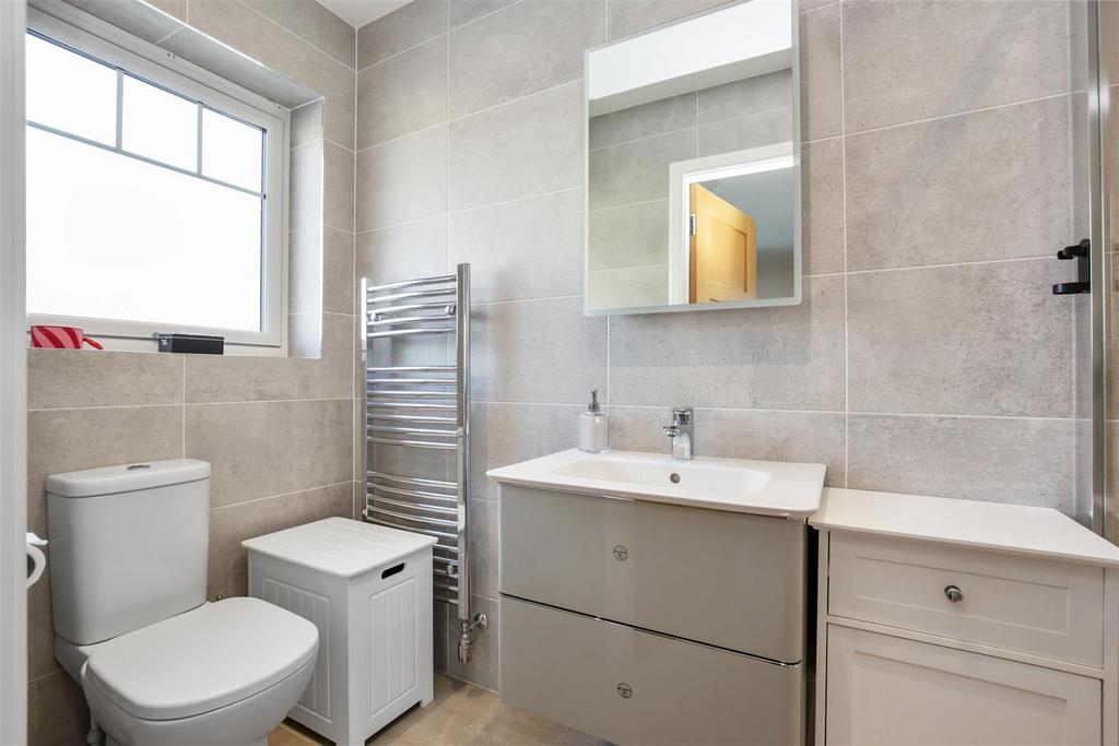 21 Hawthorn Park 24.jpg