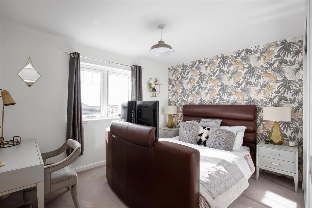 21 Hawthorn Park 25.jpg