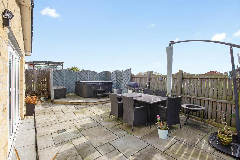 21 Hawthorn Park 32.jpg